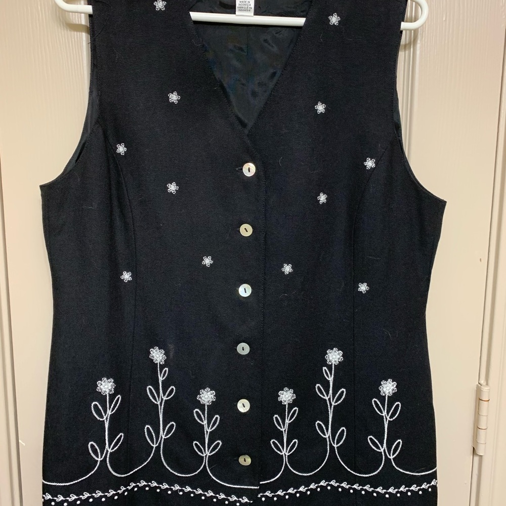 Black cotton embroidered cotton vest